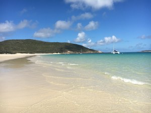 long-beach-great-keppel-island